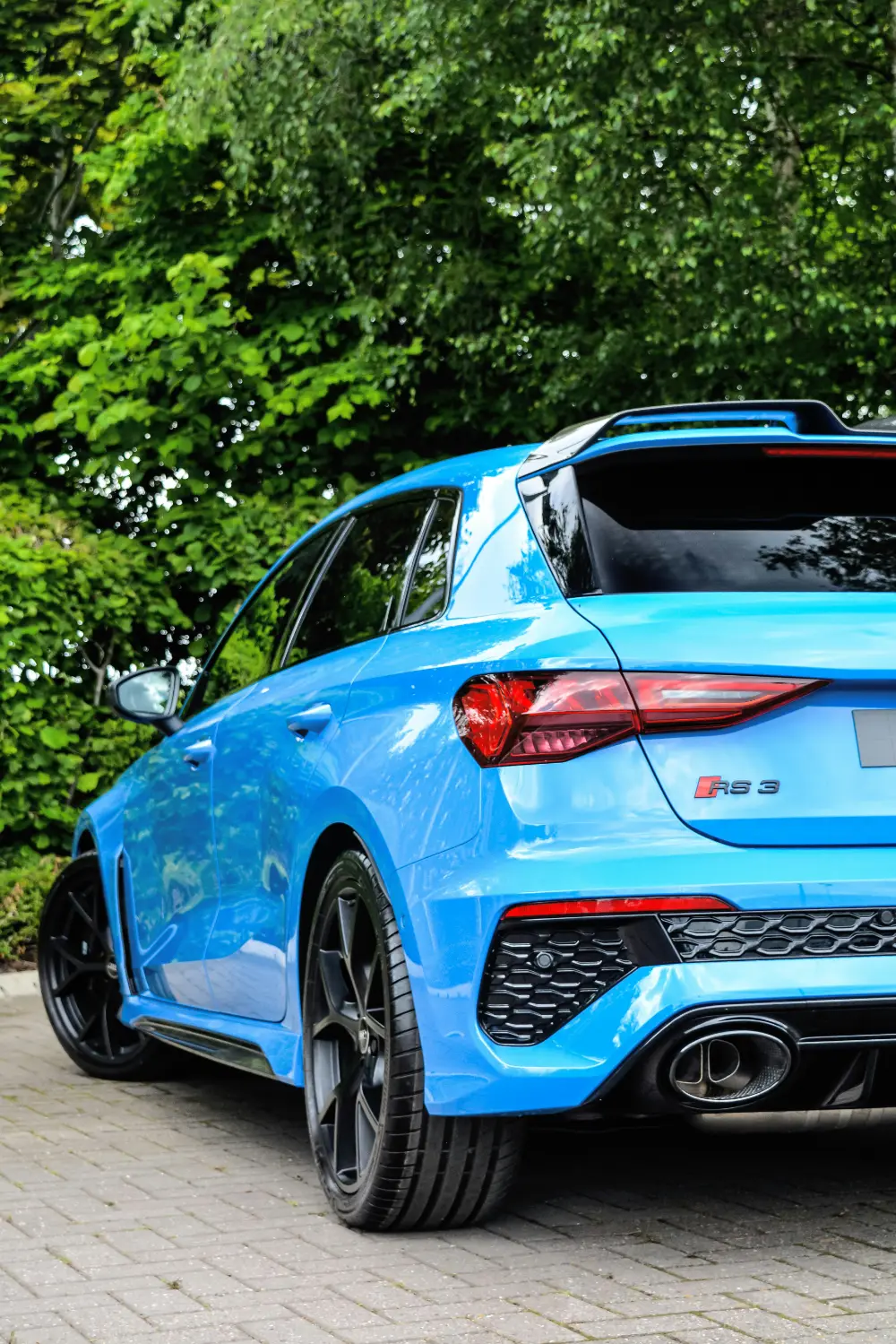 Buying new car image credit swansway-motor-group-mPsGx5-Hjqw-unsplash Buying new car